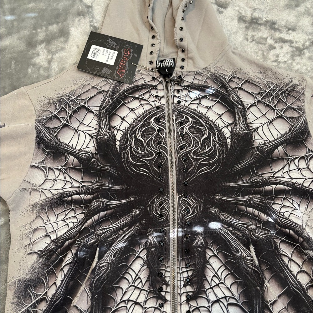 STRAYE Spider Web Graphic Zip Hoodie - Black & Cream